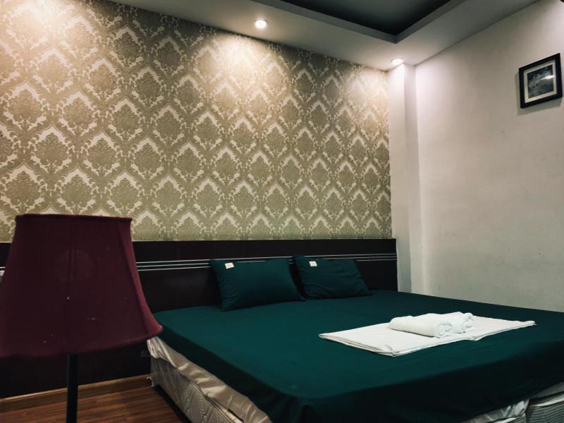 Global Hotel 38 Bui Vien Ho Chi Minh City Exterior photo
